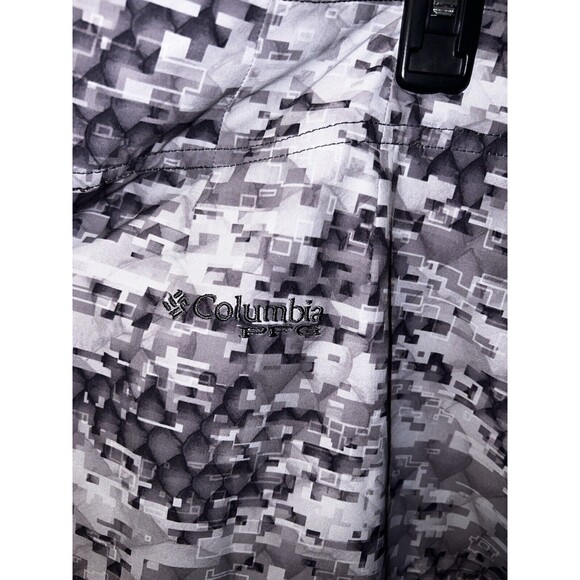 Columbia PFG Offshore II Mens Sz 40 Grey camo Board Shorts Fishing Swim UPF 50 - Picture 4 of 9